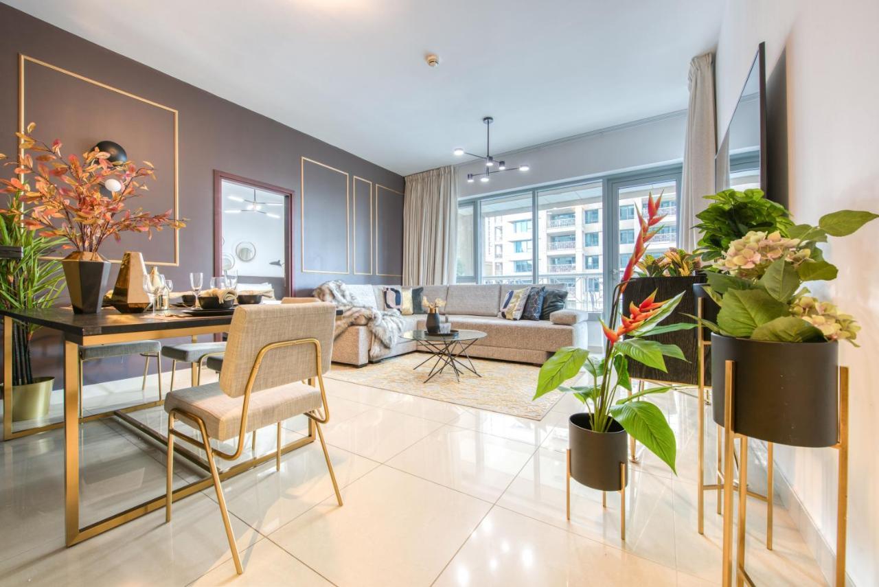 Maison Privee - Radiant Urban Retreat With Iconic Burj Khalifa Vws Dubai Eksteriør billede